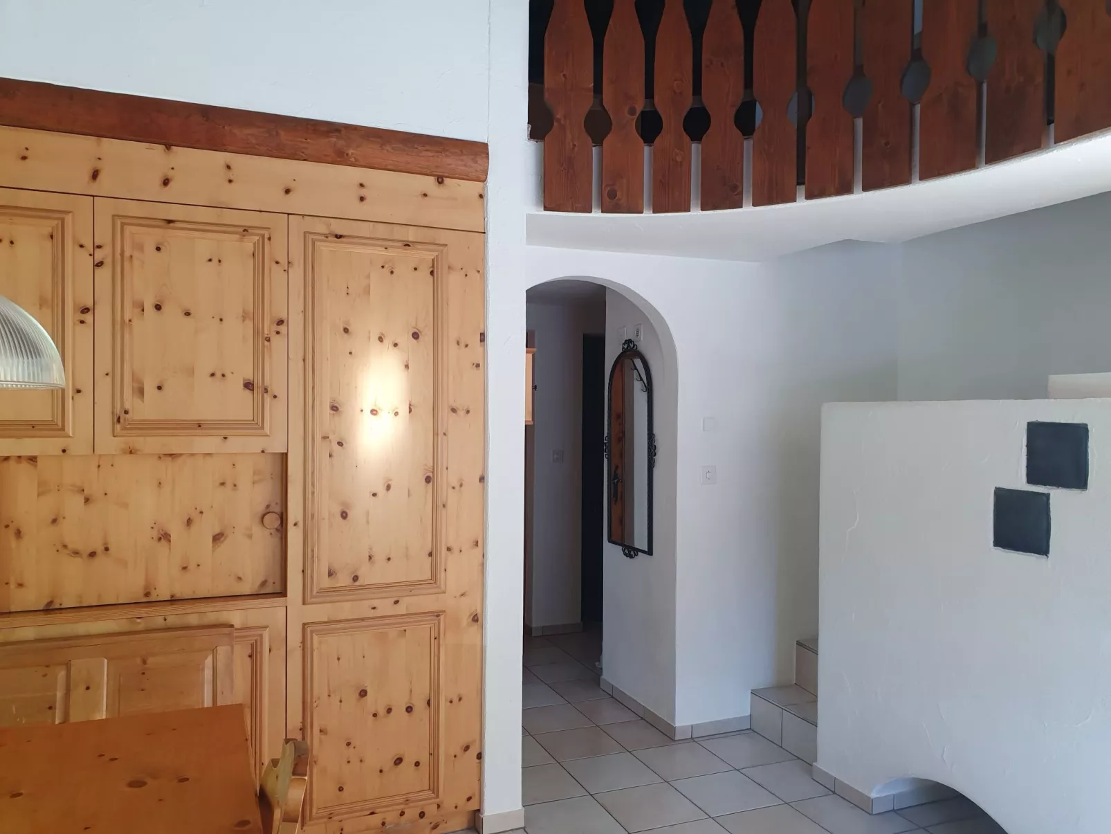 Curtins Sassella 1-Inside