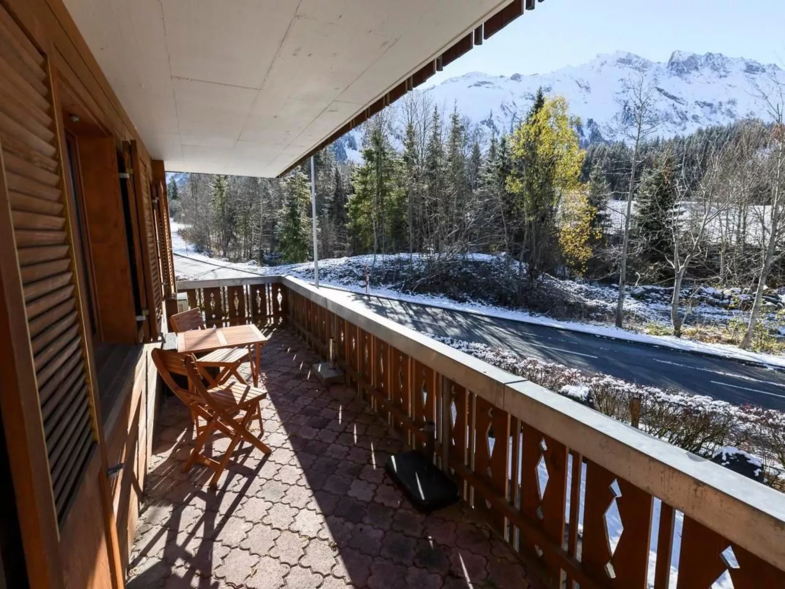 Flüehblüemli-Outside