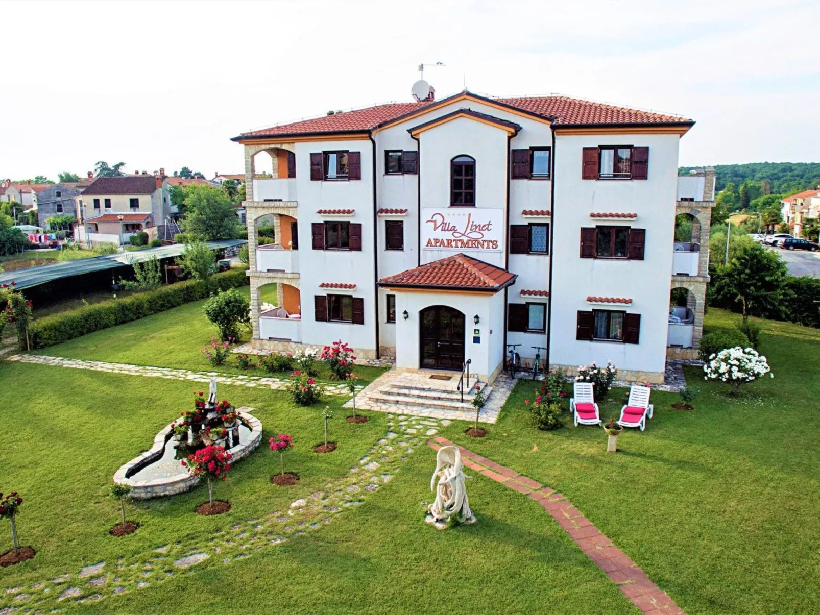 Villa Linet 8.-Dehors