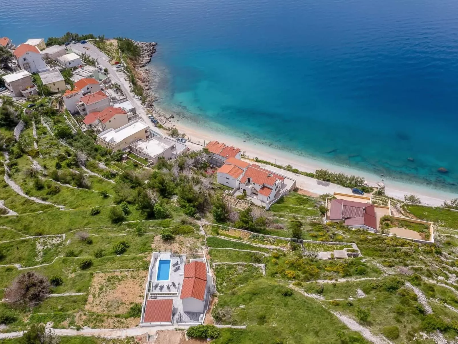 „Villa No Stress“ mit Infinity-Pool-Image-tags.info