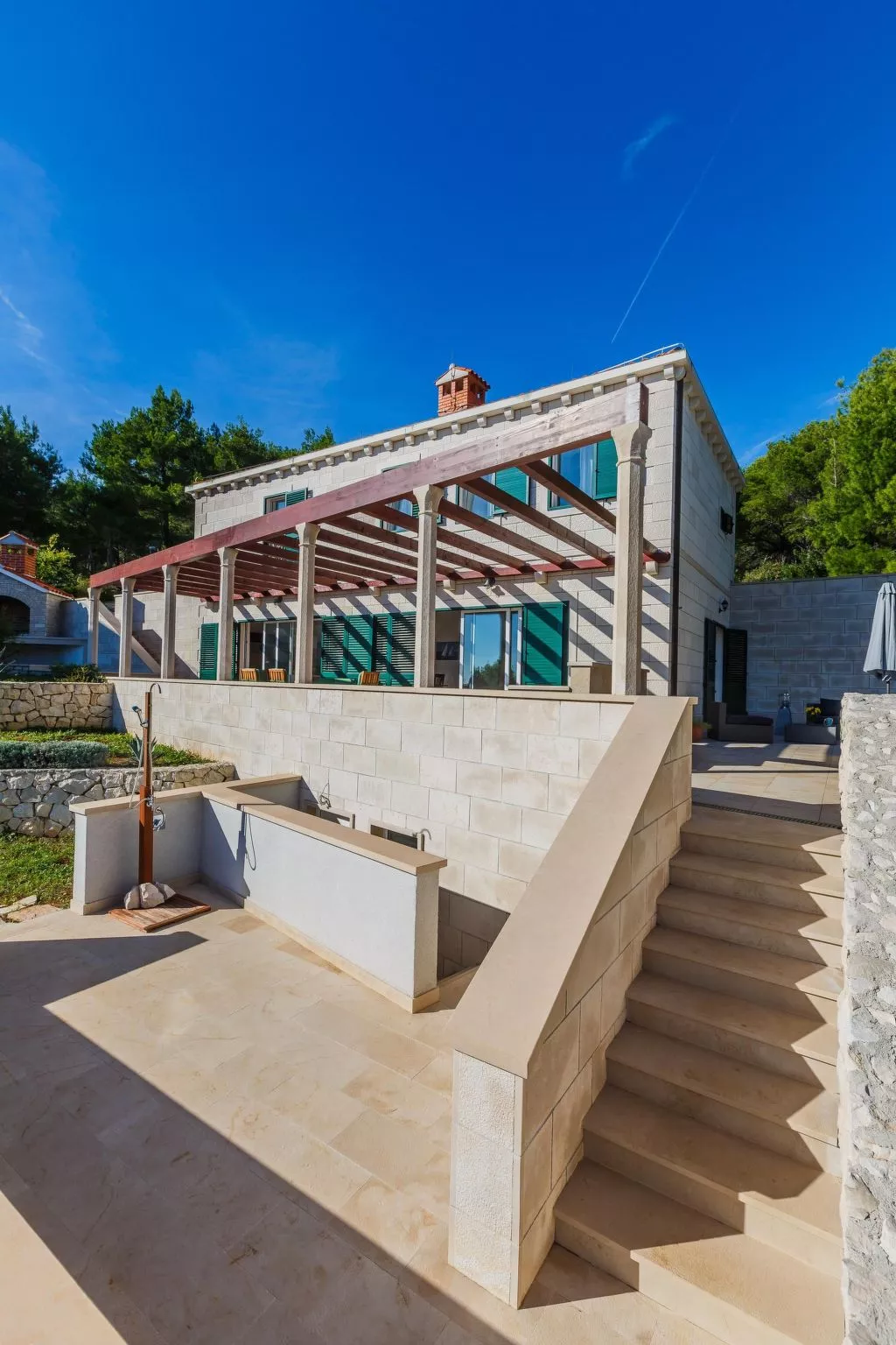 Ferienvilla "Osibova" mit Blick auf das Wasser-Dehors