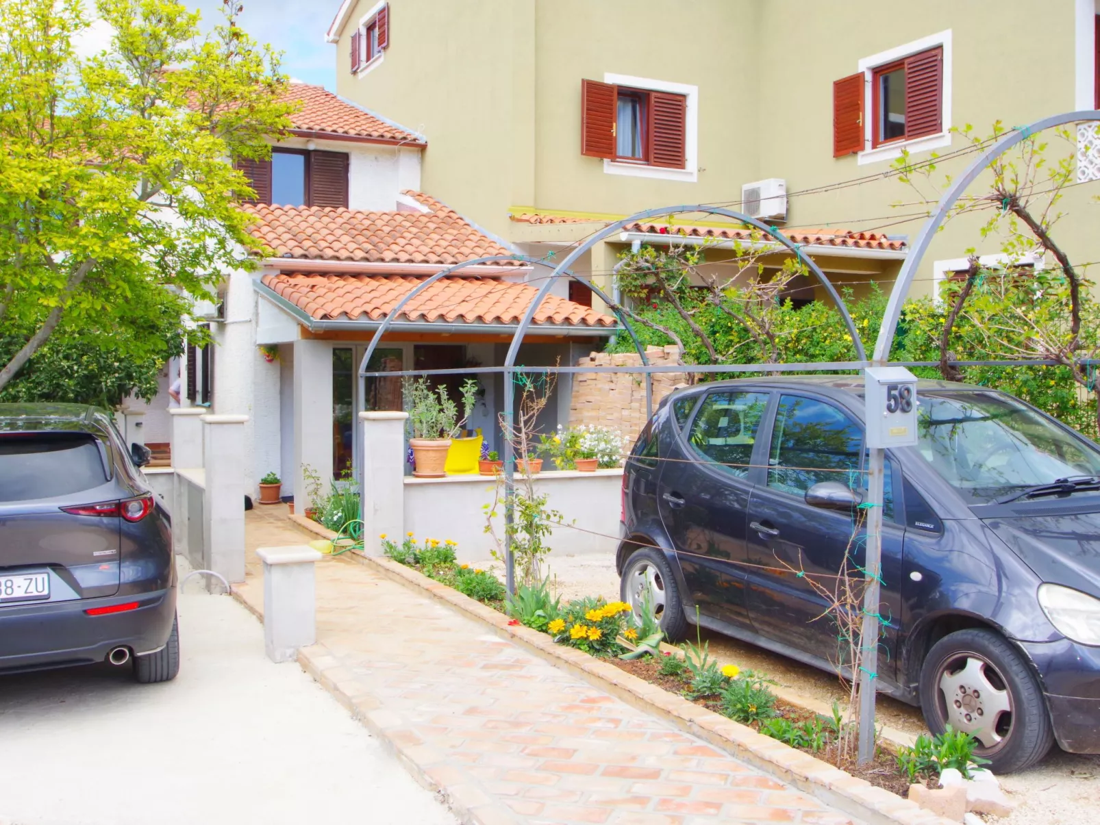 Studio "Goga" mit Terrasse, 800 m vom Strand entfernt-Draußen