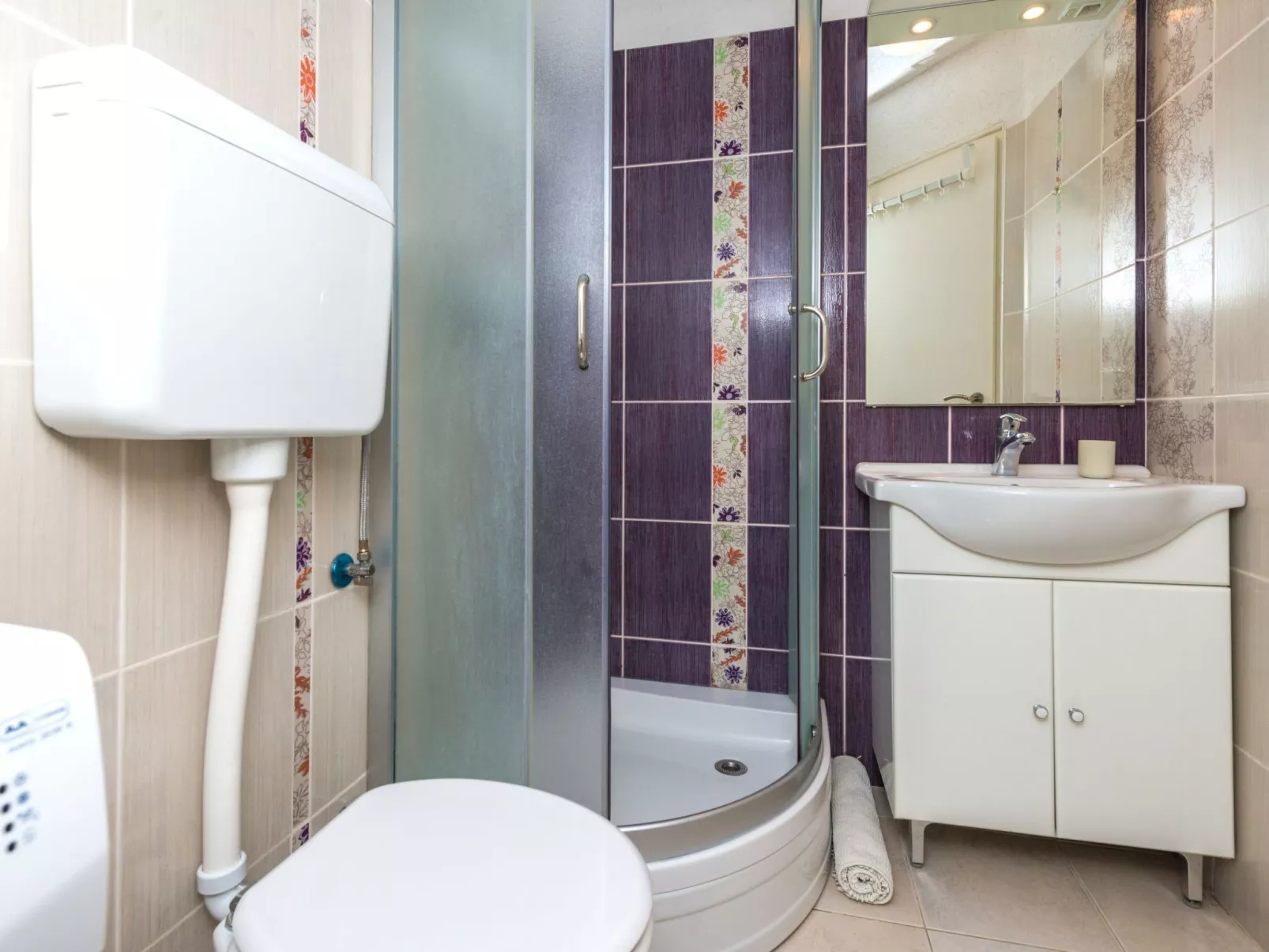 In Sukošan mit Privatem Garten-Dedans