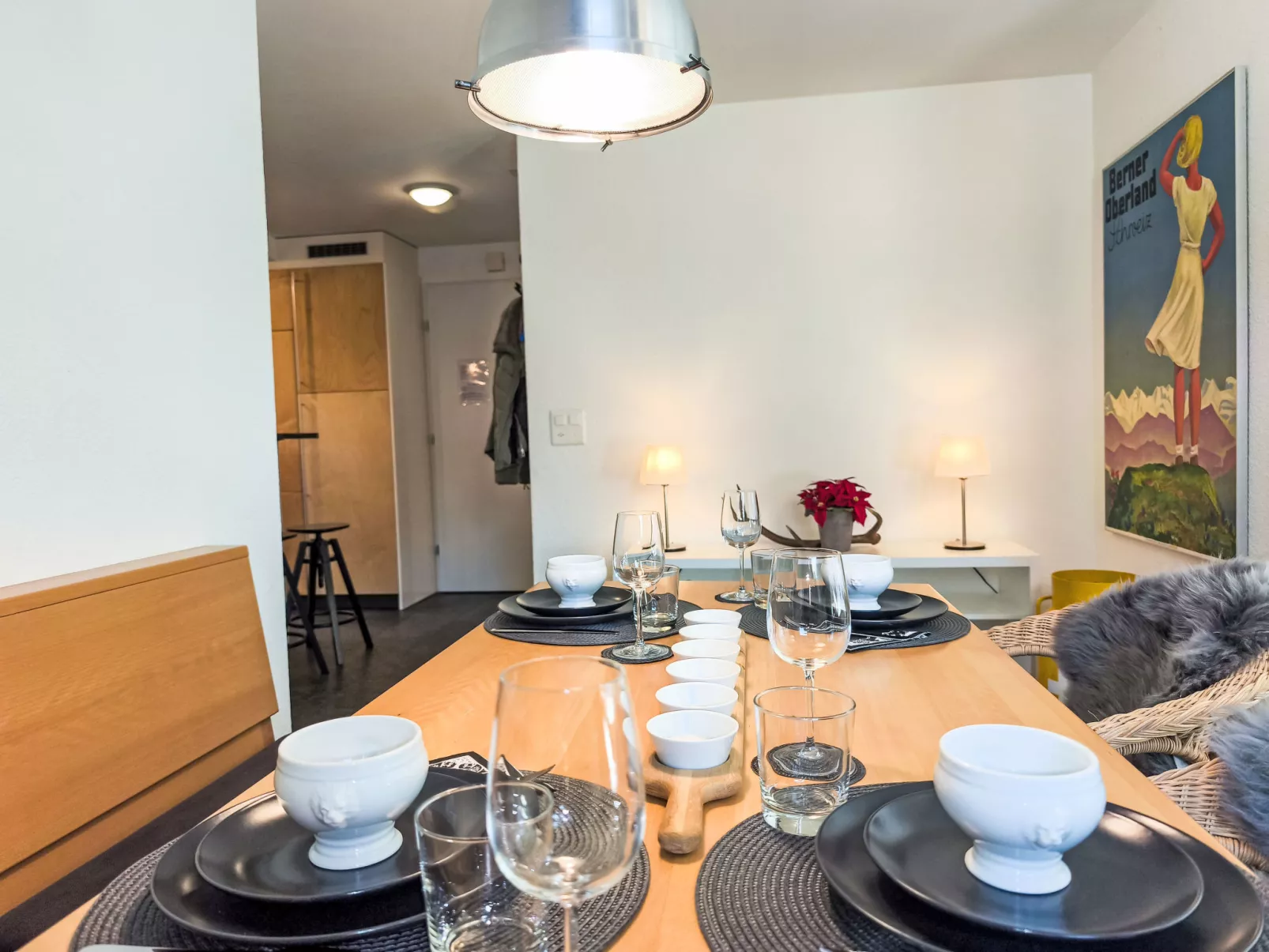 Silence, Apt. P-Drinnen