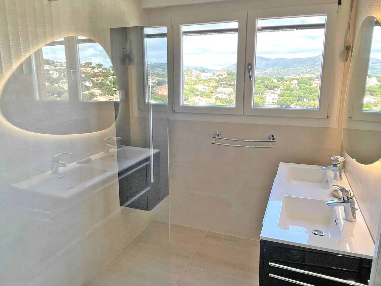 APT 4 pers - Residenz Swimmingpool - Klimaanlage - Meerblick-Drinnen