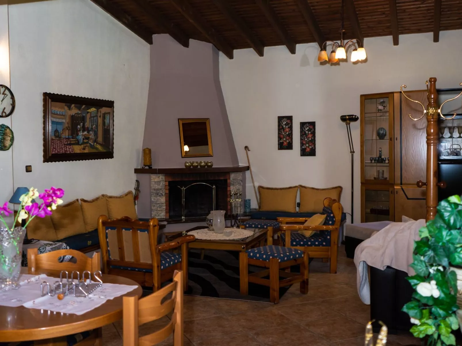 Mary's country house near Meteora-Image-tags.info