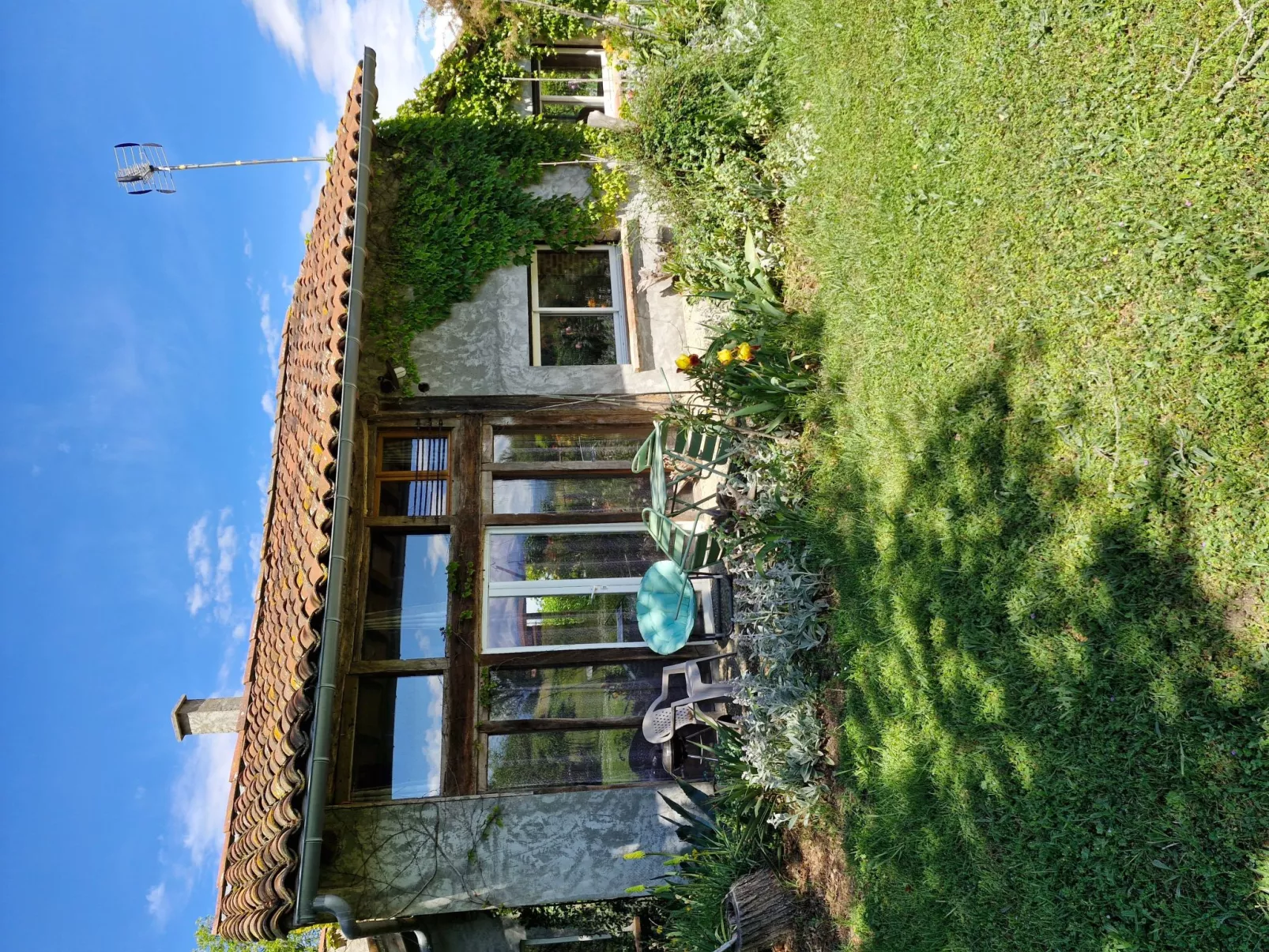 Die Unterkunft für zwei bis sechs Personen, Schwimmbad, Bouleplatz, Spa, Tennis-Draußen