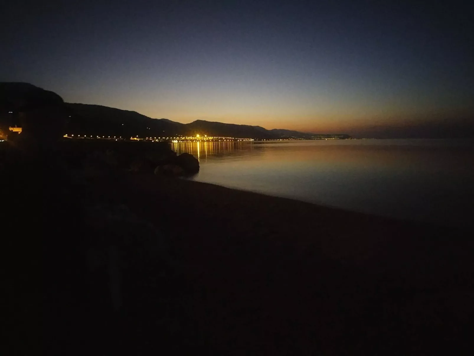 Charmantes Appartement in Derveni-Draußen