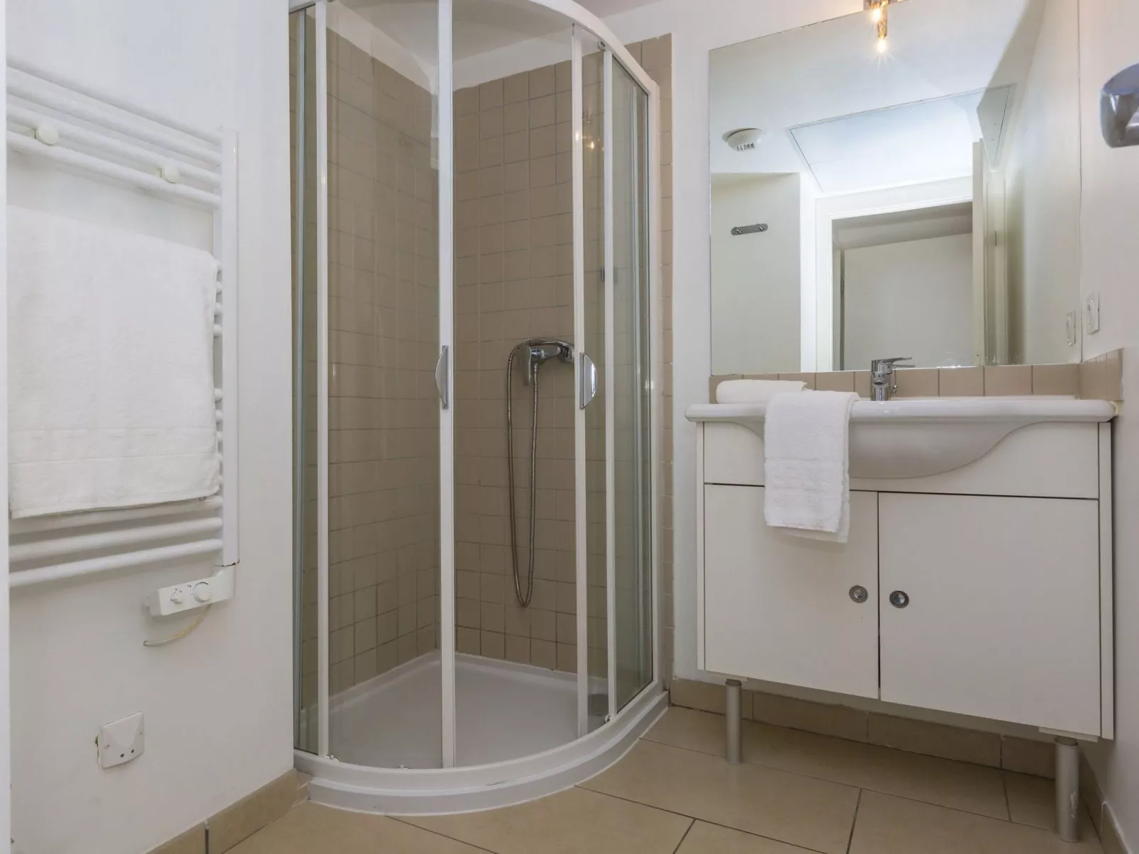 Am Meer in Korsika-Inside