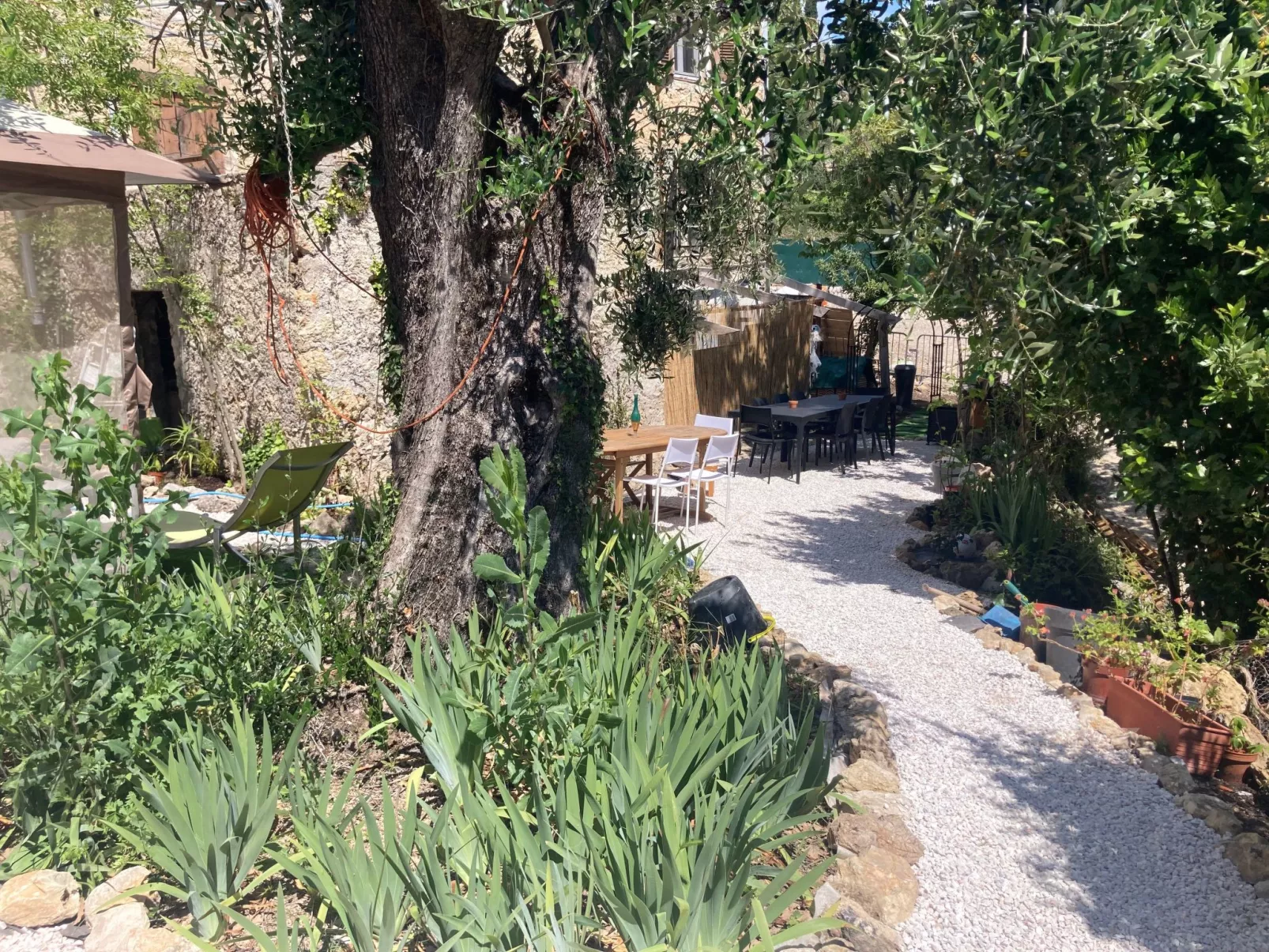 Oberseite der Villa Les Tilleuls-Draußen