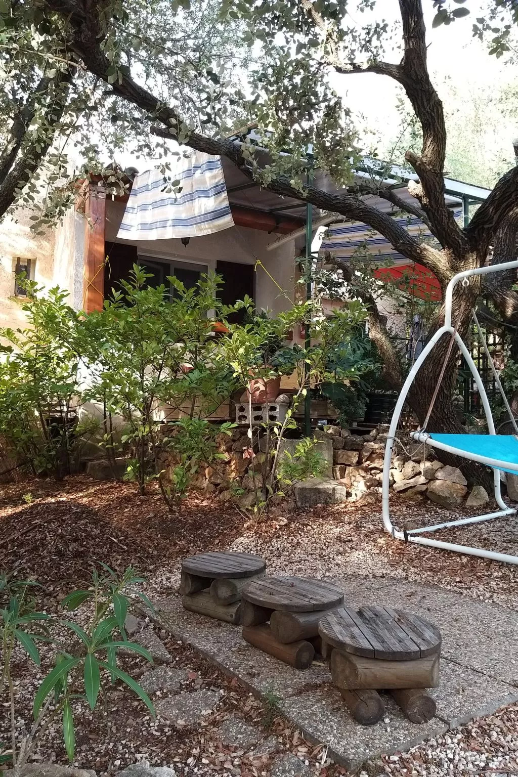 Mit Terrasse, mitten in der Natur-Outside