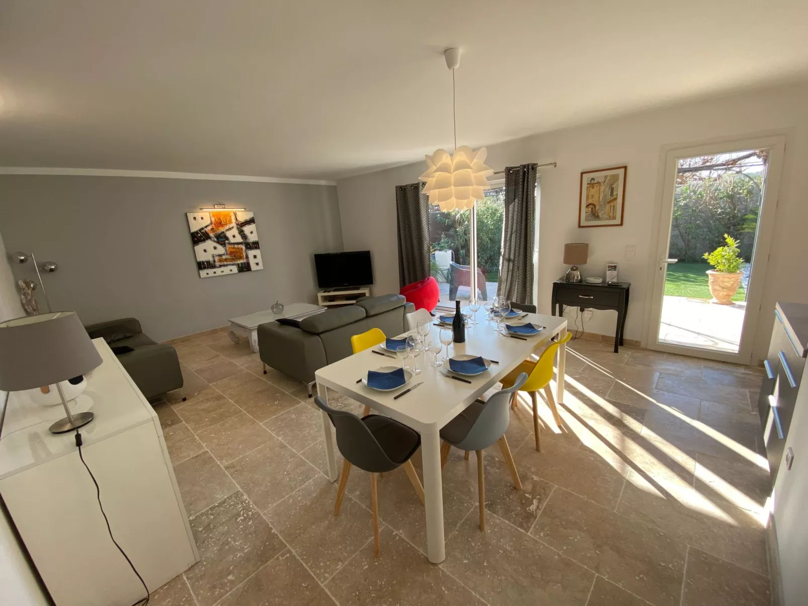 Villa Chemin du Lirac in Tavel-Drinnen