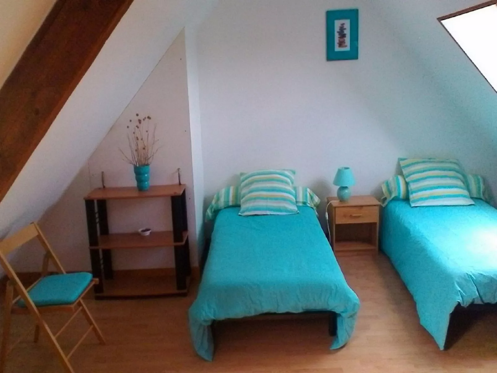 LES CHARMILLES-Dedans