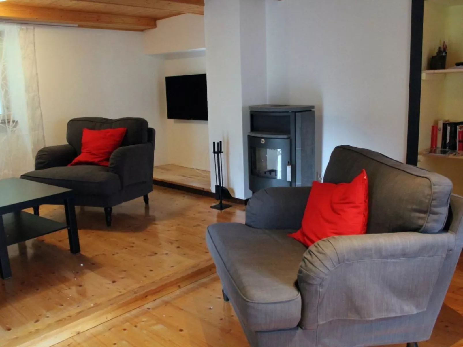 Casa-Onsernone-Drinnen