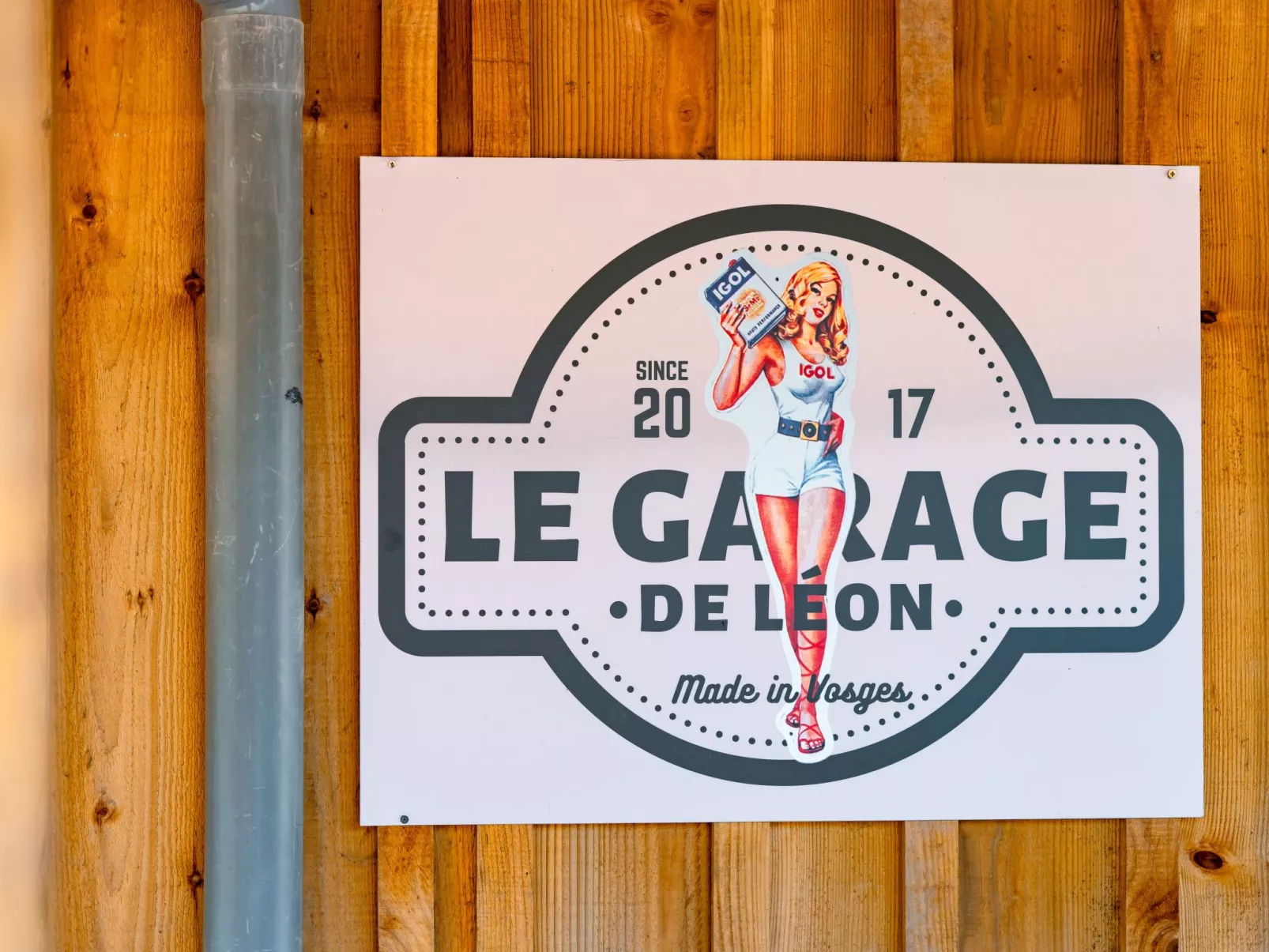 Domäne "Leons Garage"-Draußen