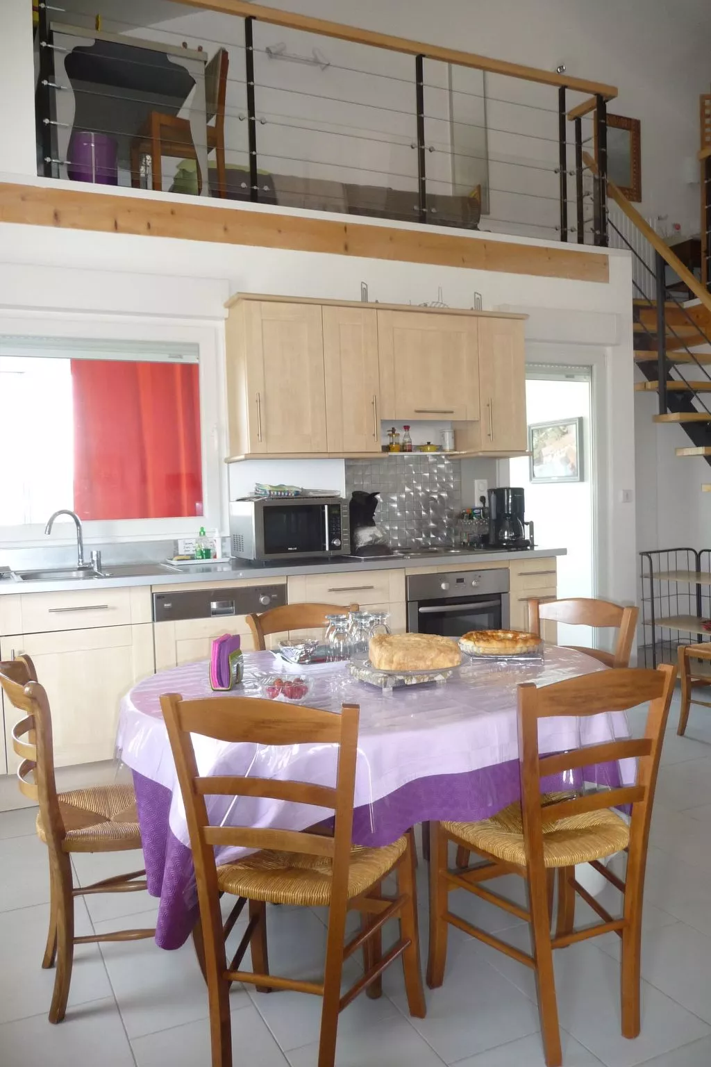 Domaine "Chez Marianne" mit Privatparkplatz-Drinnen