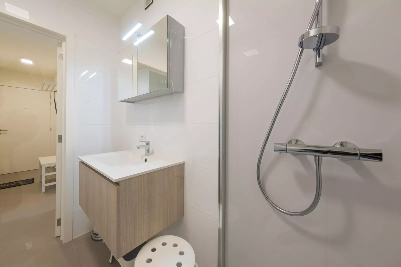 FOREVER / 0203-Bathroom