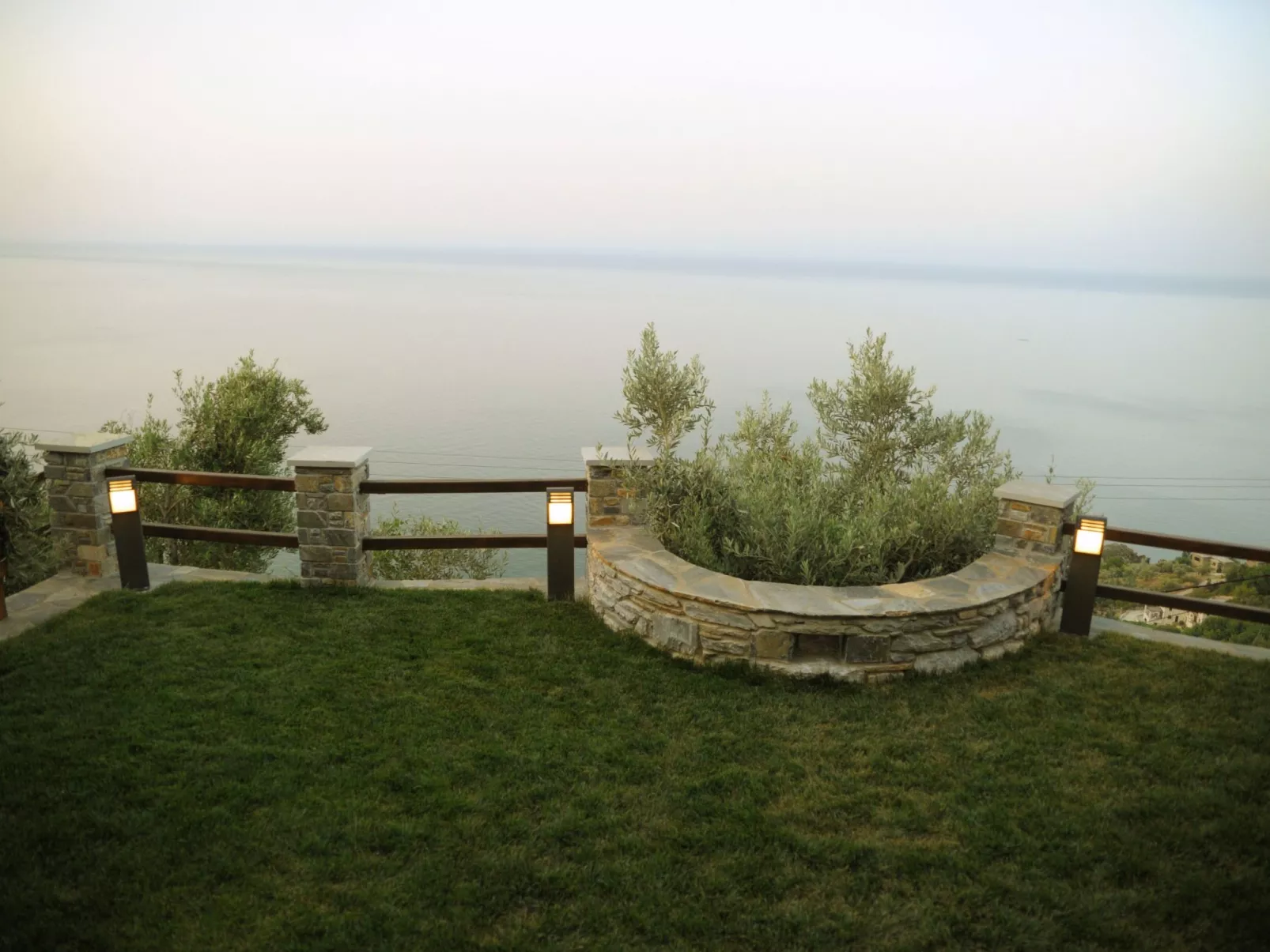 Anwesen mit eigenem Jacuzzi-Draußen