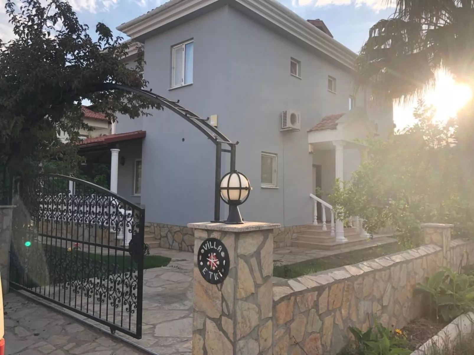 Mit Garten, Grill und Terrasse-Dehors