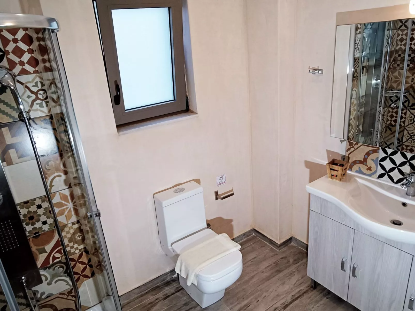 In Mithimna mit Privatem Pool-Drinnen