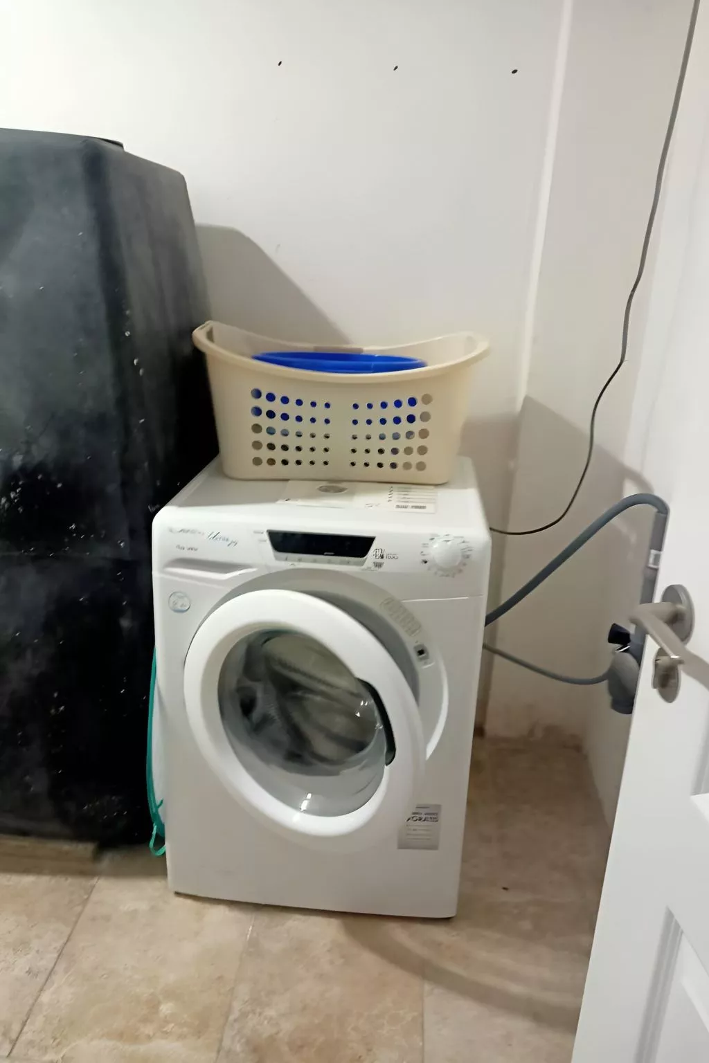 Anwesen "Villa Livadia" mit Infinity-Pool-Dedans