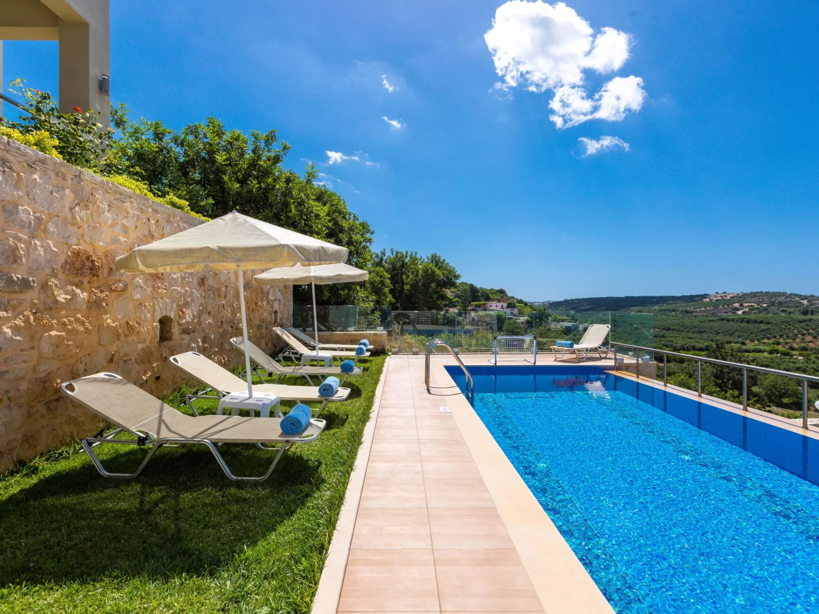 Villa "Kampos" mit eigenem Pool-Draußen