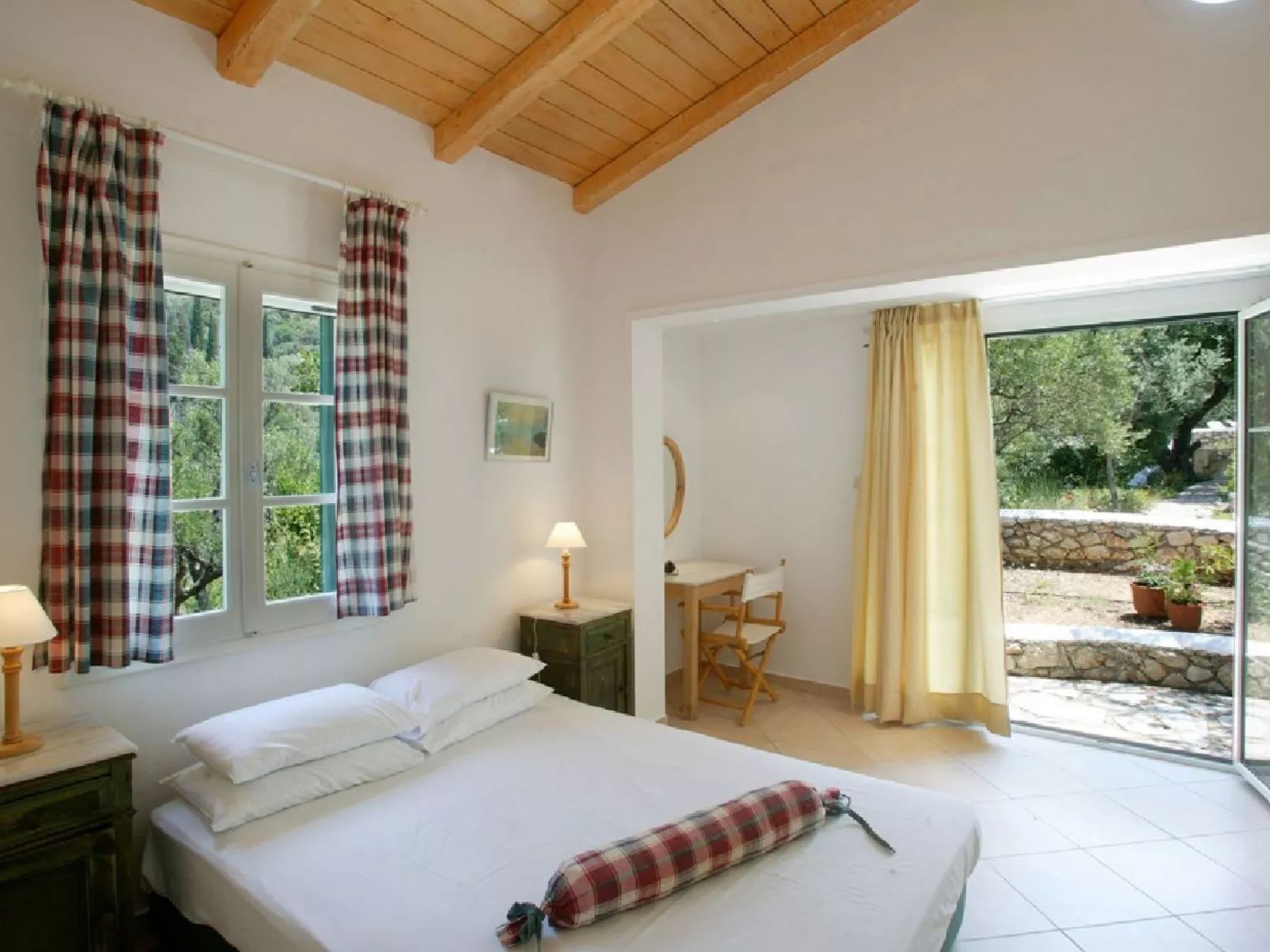 Villa Daphne - Inside