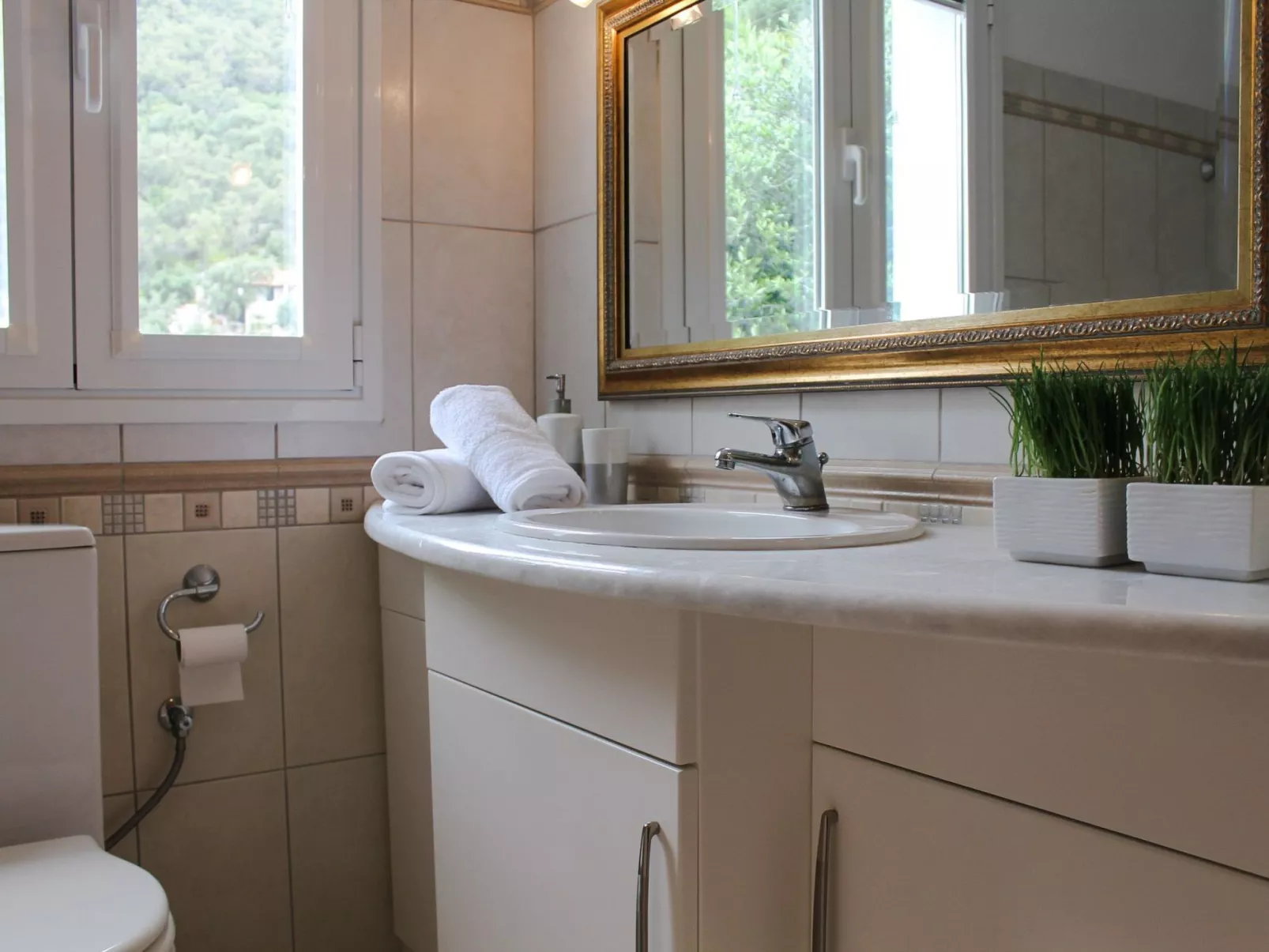 Wunderschöne Villa mit Panoramablick auf das Meer-Drinnen