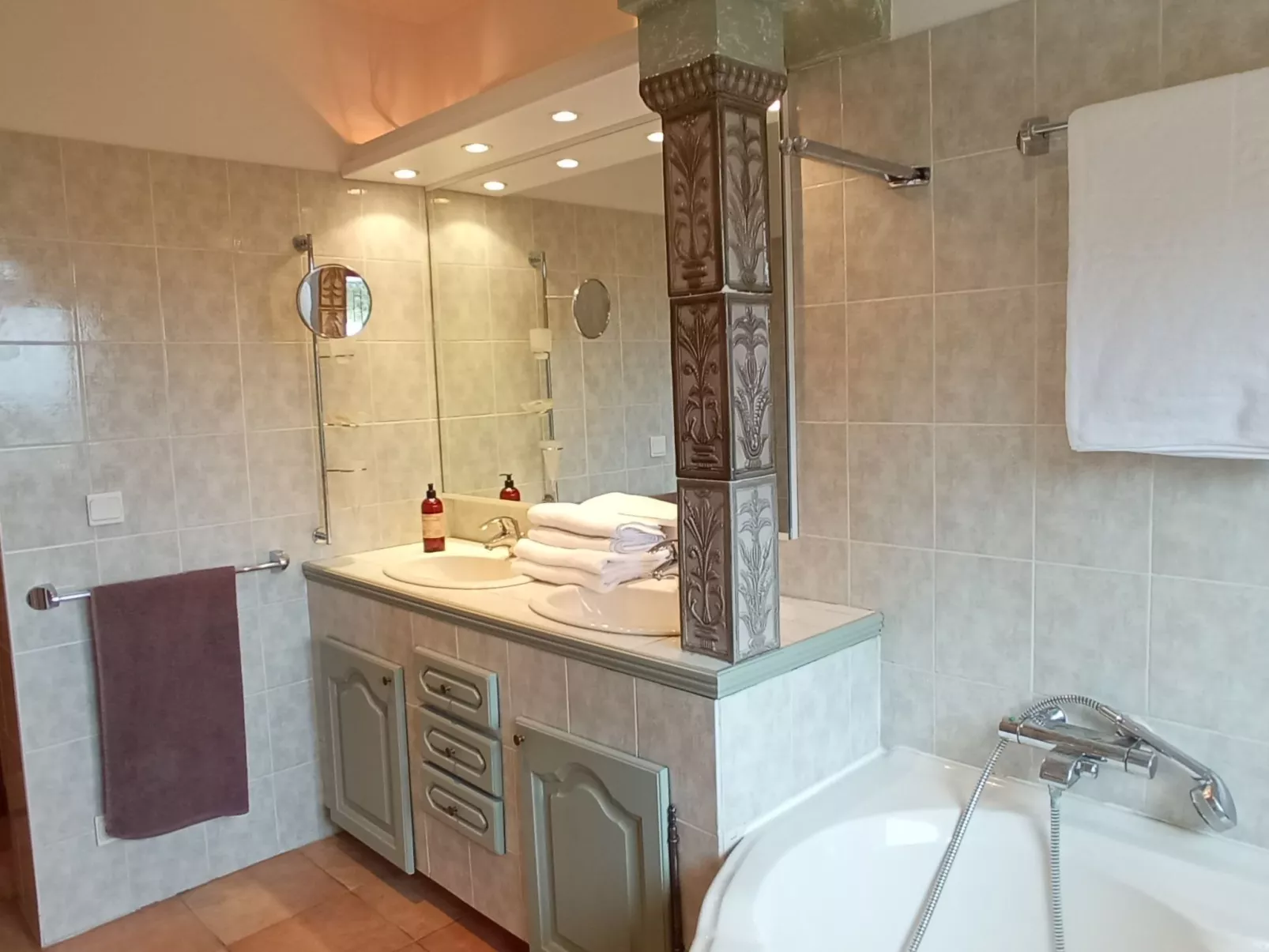 In der Provence, Außergewöhnliche Villa, Okzitanien, Gard-Inside