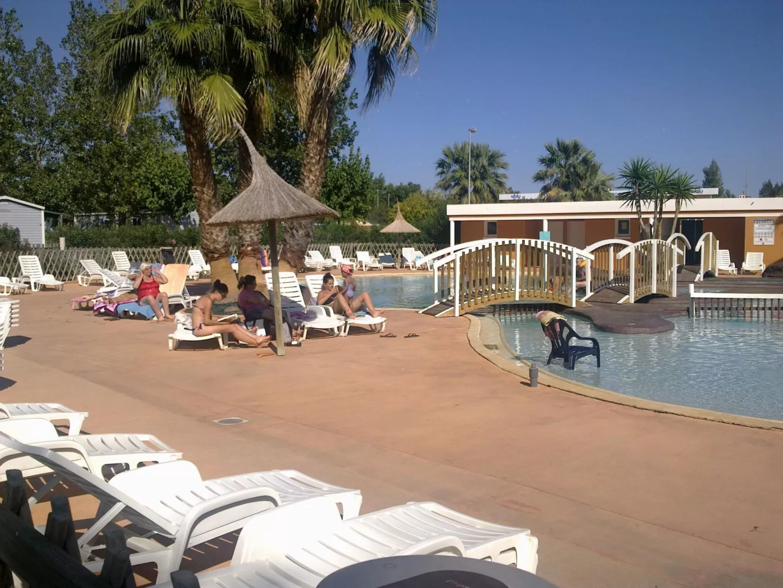 Mobilheim mit Terrasse-Dehors