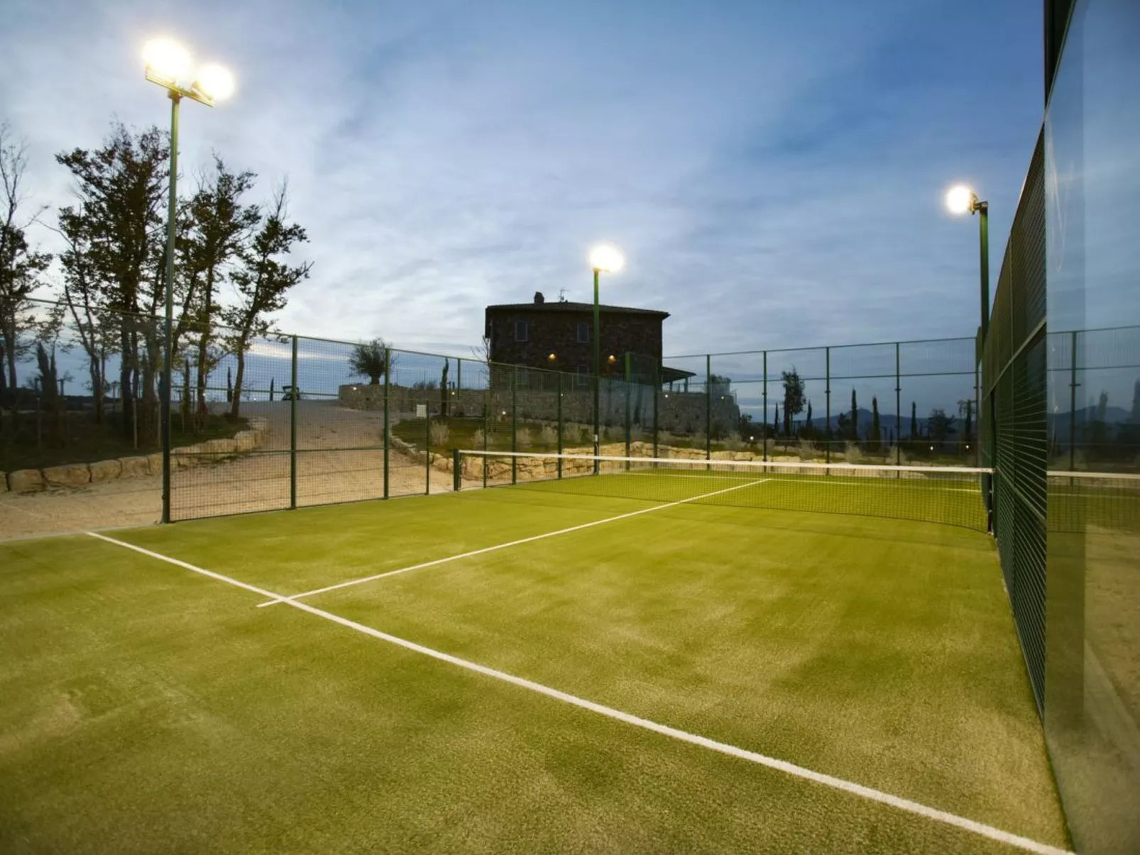 Villa mit Infinity-Pool-Outside
