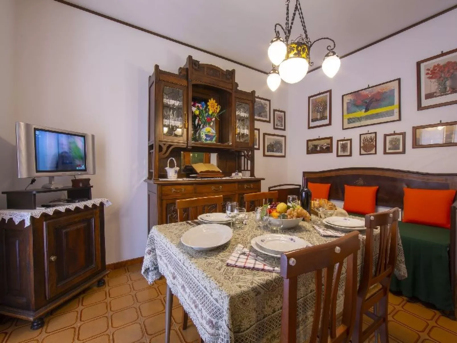 Wohnung im Roero-Drinnen