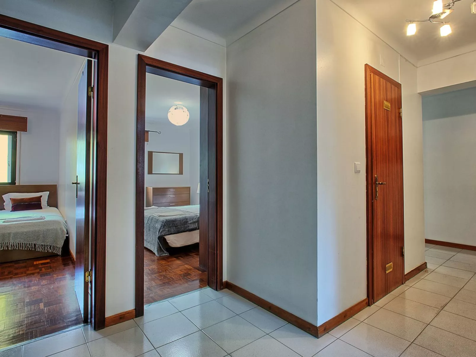 Cristo Rei Gärten-Drinnen