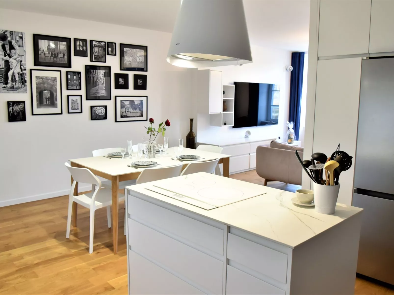 "La Maison du Quai" (Das Haus am Kai)-Inside