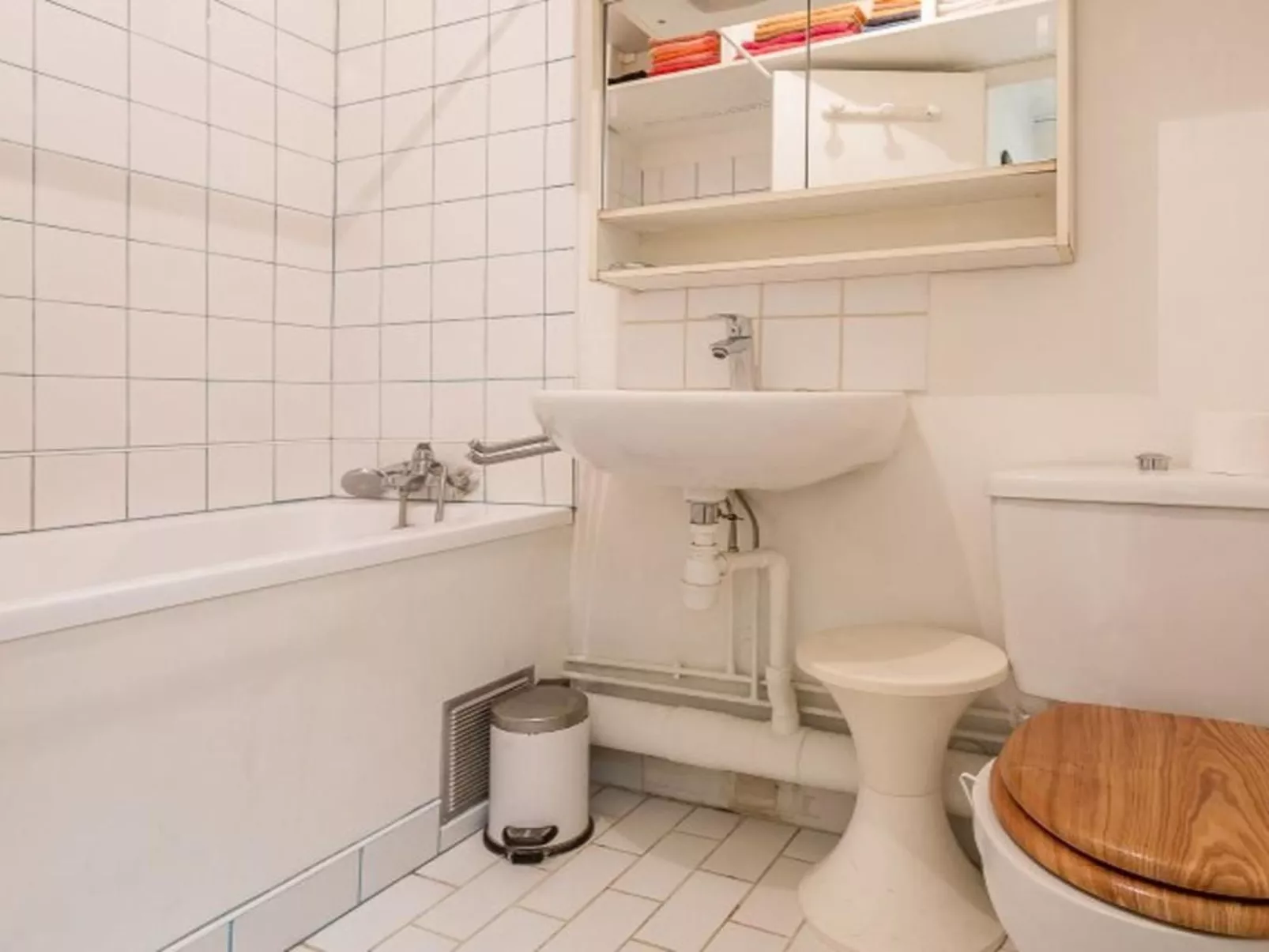 Freundliches Budget-StudioApartment 36m2 in Montmartre-Drinnen