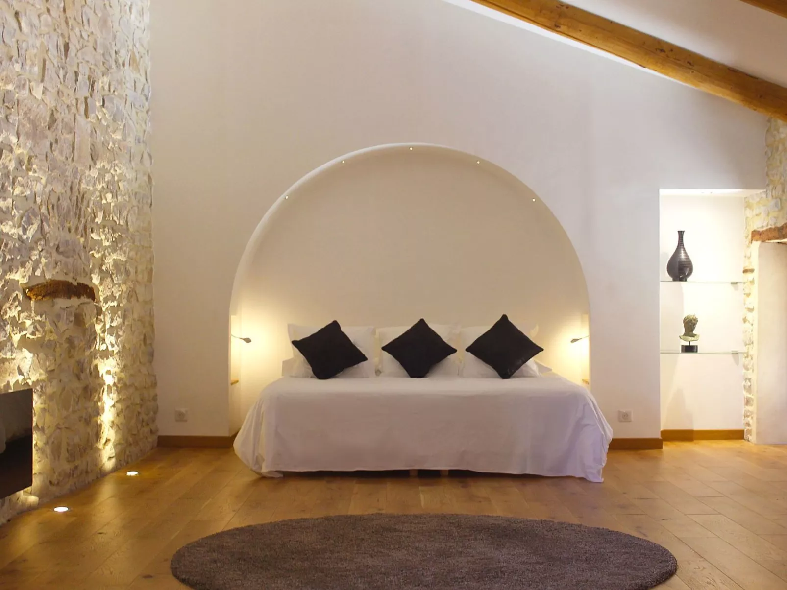 Domaine "Benjamin" mit Infinity-Pool-Inside