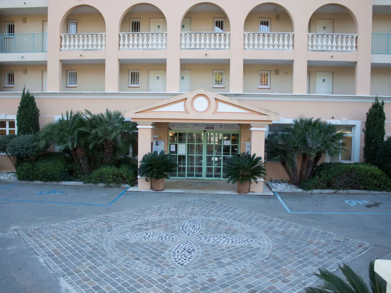 Französische Riviera - Les Issambres T2 für 4 Personen am Meer-Outside