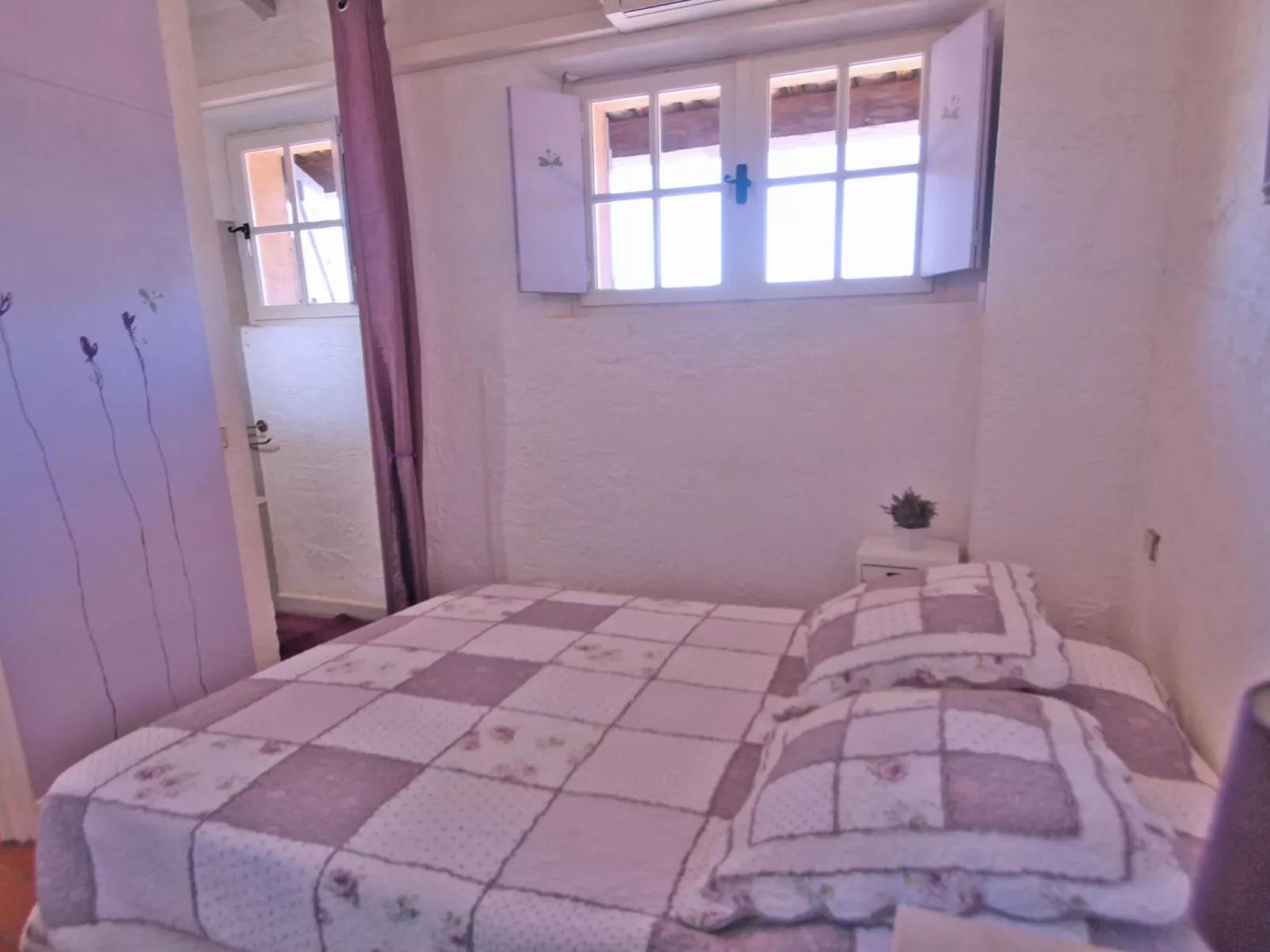 Haus T4 6 pers- Klimaanlage - wifi - Garten --Dedans