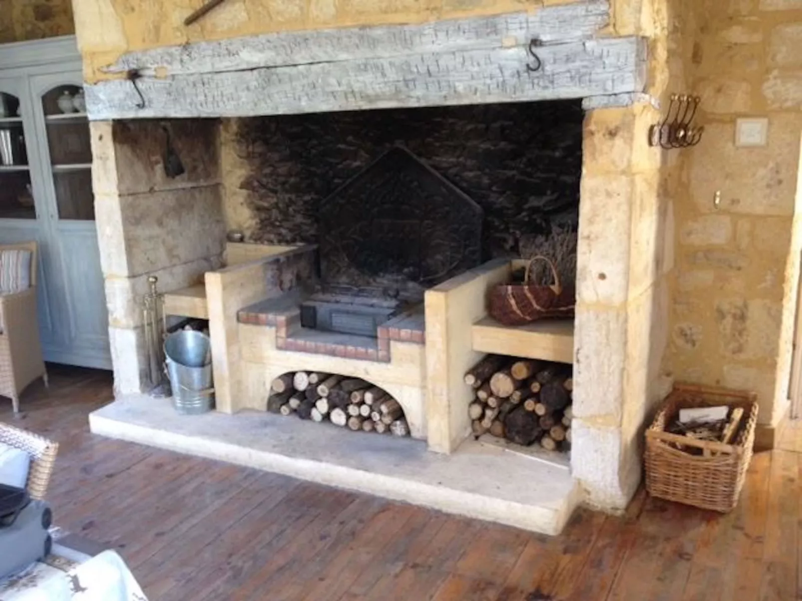 Castelnaud in Sainte-Mondane-Draußen