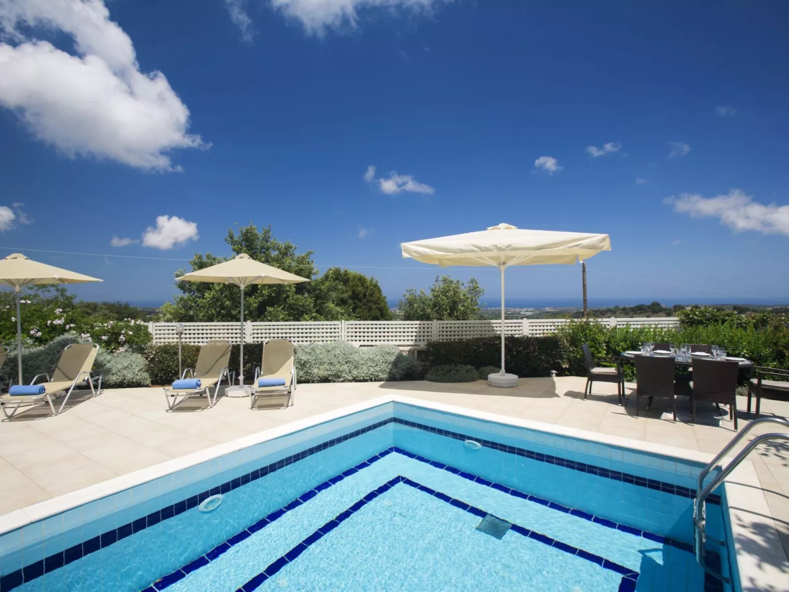 Villa Irini - 3-Schlafzimmer-Villa mit privatem Pool-Image-tags.info