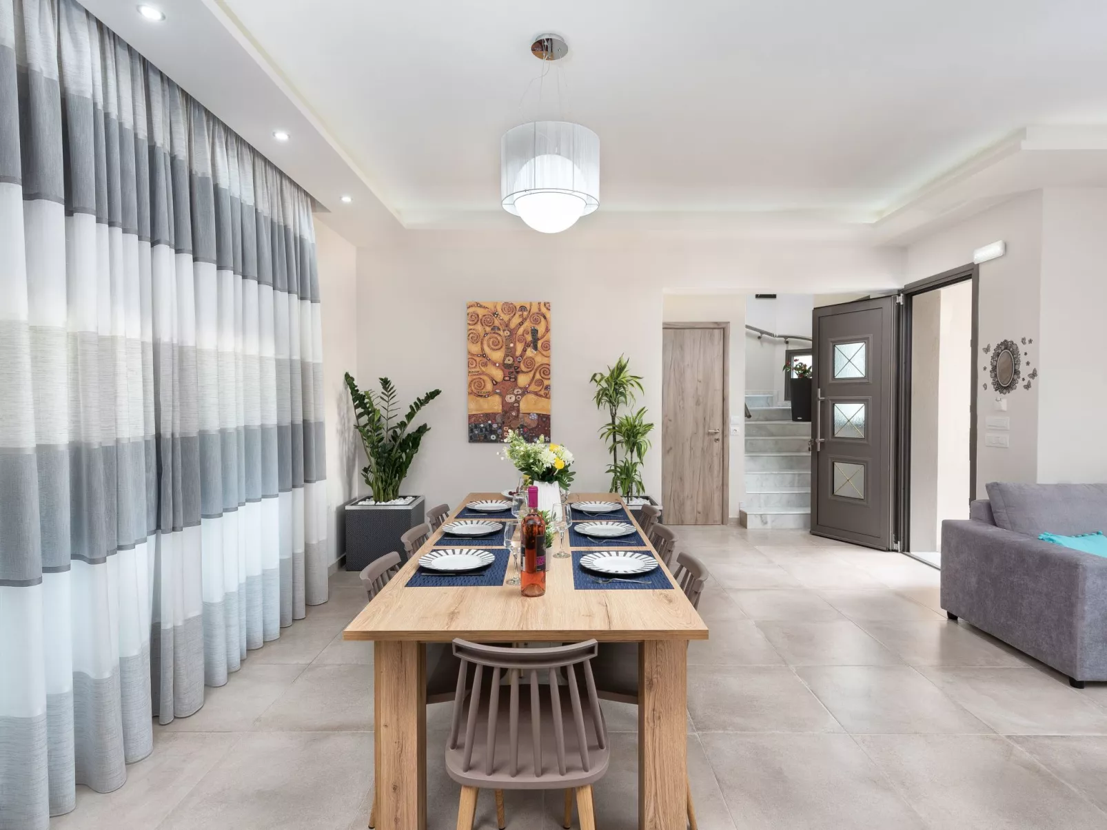 Sun's Reach Villa mit Schwimmbad-Dedans