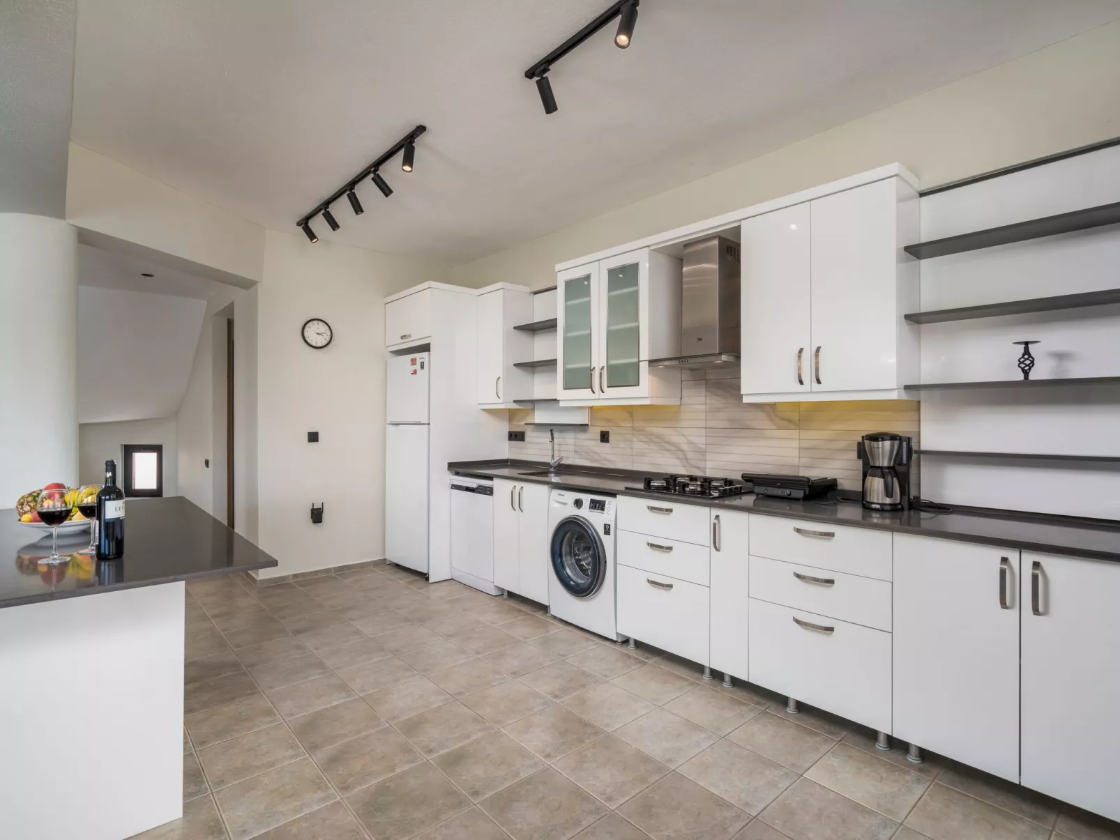 Ferienvilla "Ekinoks" mit Blick auf das Wasser-Image-tags.info