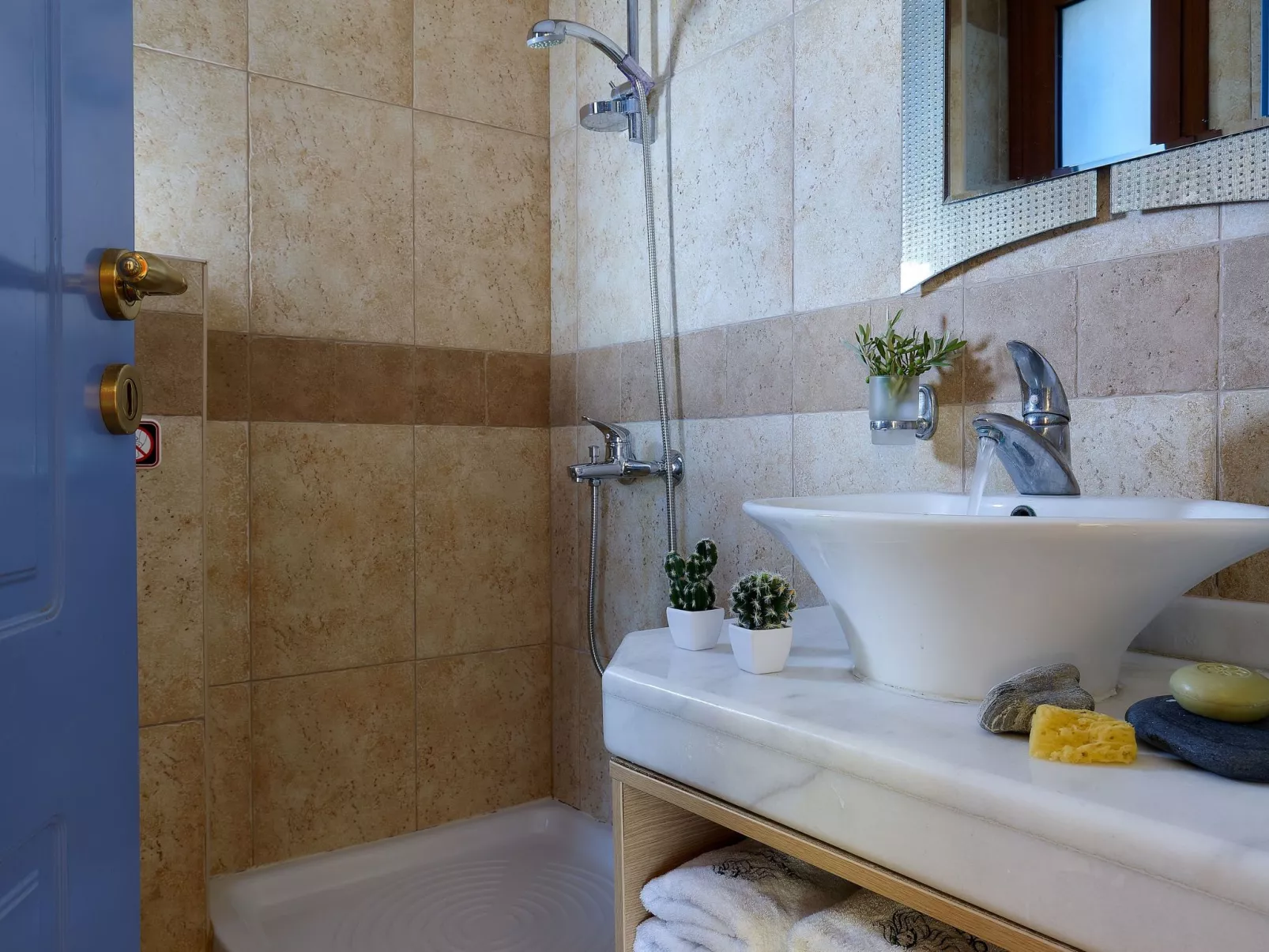 In Geropotamos mit Sonnenterrasse-Image-tags.info