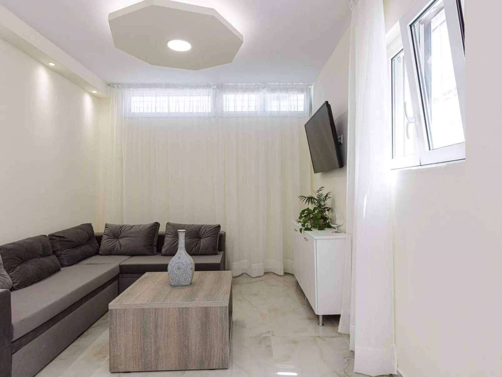 Haus in Vlichada mit tragbarem Barbecue-Dedans