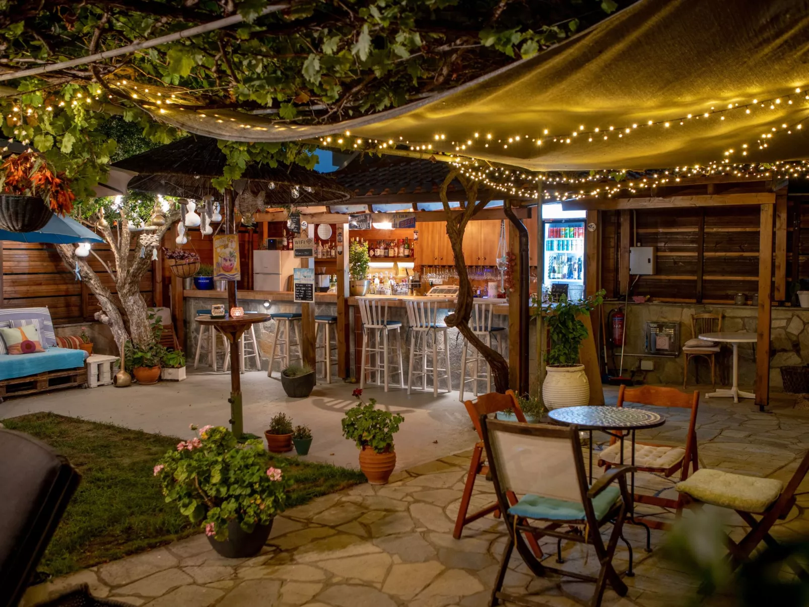 Mit Terrasse-Drinnen