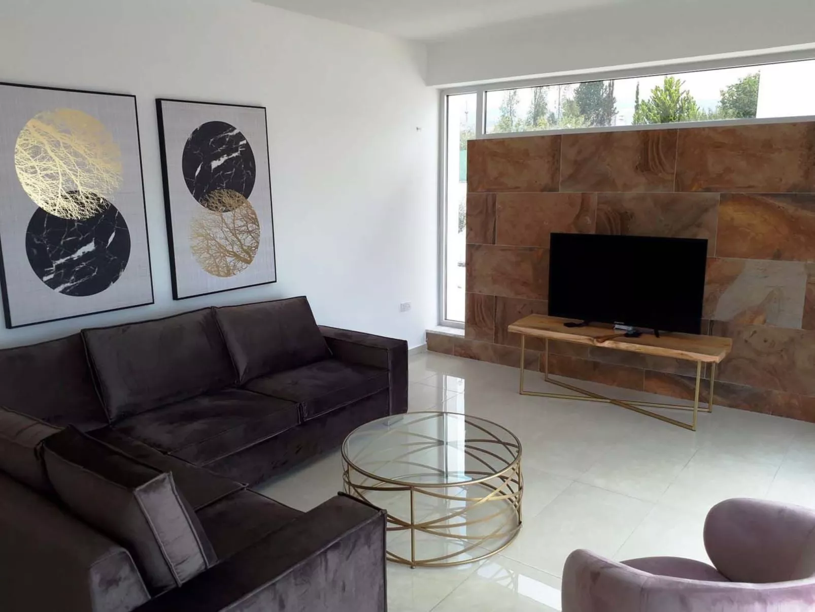 Coral Elite Residence mit Pool und Whirlpool-Dedans