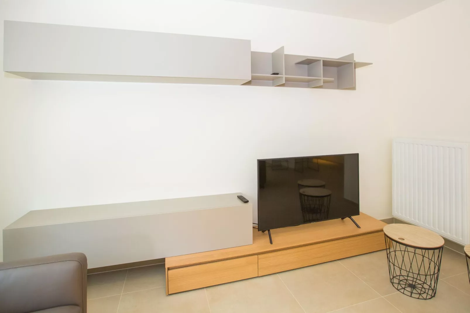 RIVA / 0101  GAR 282-Living room