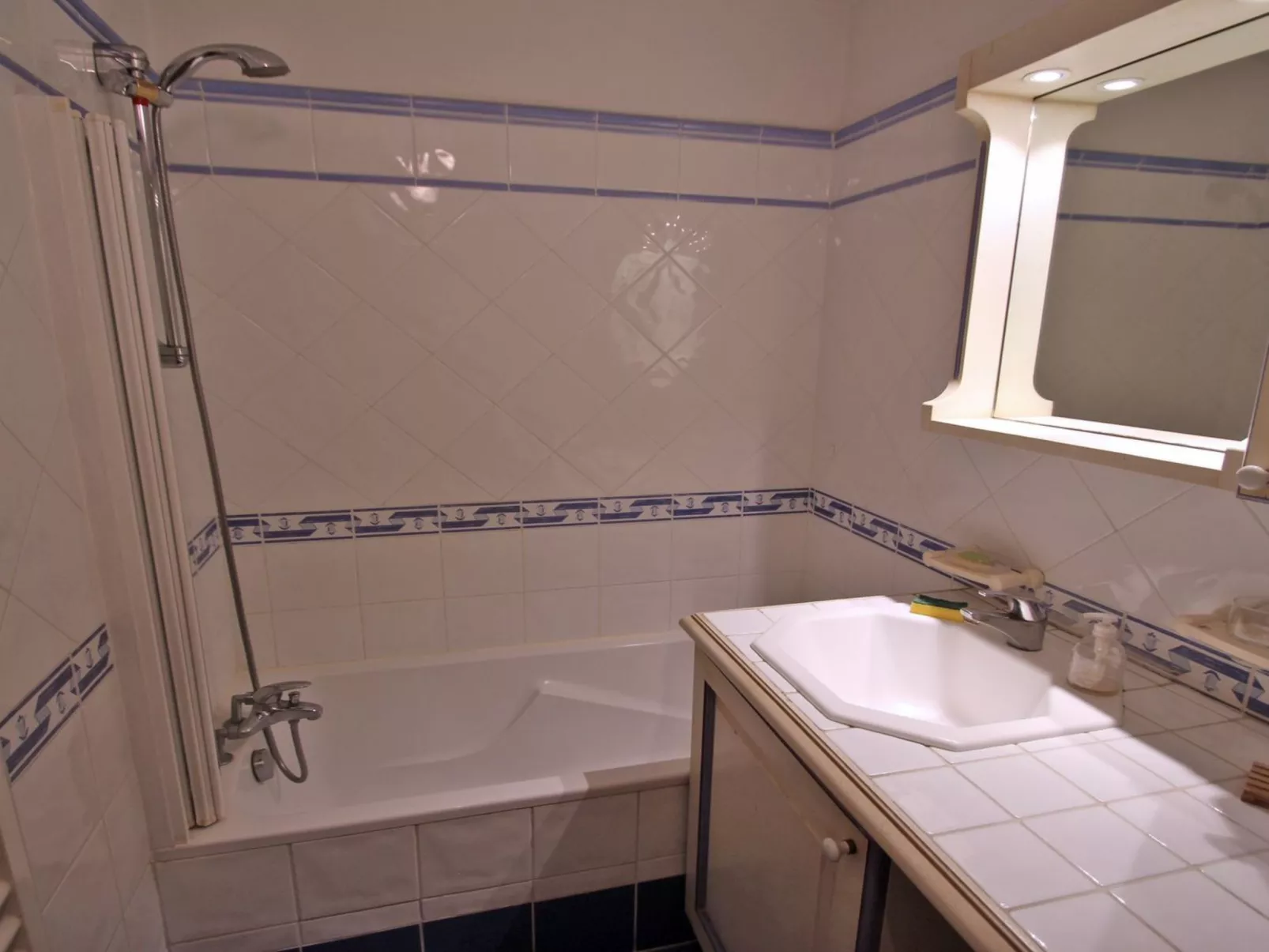 Wohnung Port Marine- 5 Personen - Swimmingpool-Image-tags.info