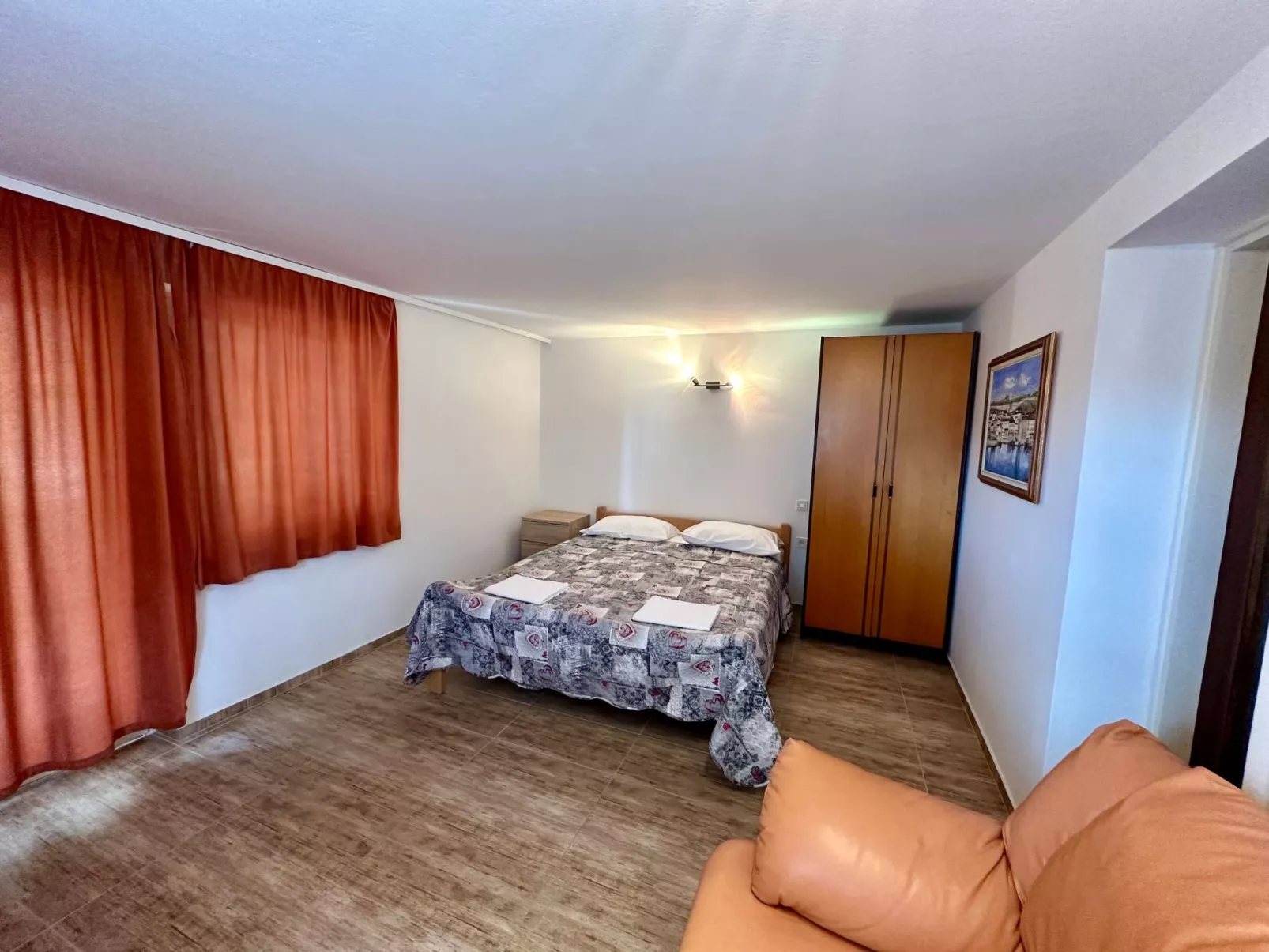 Apartment Car-Drinnen