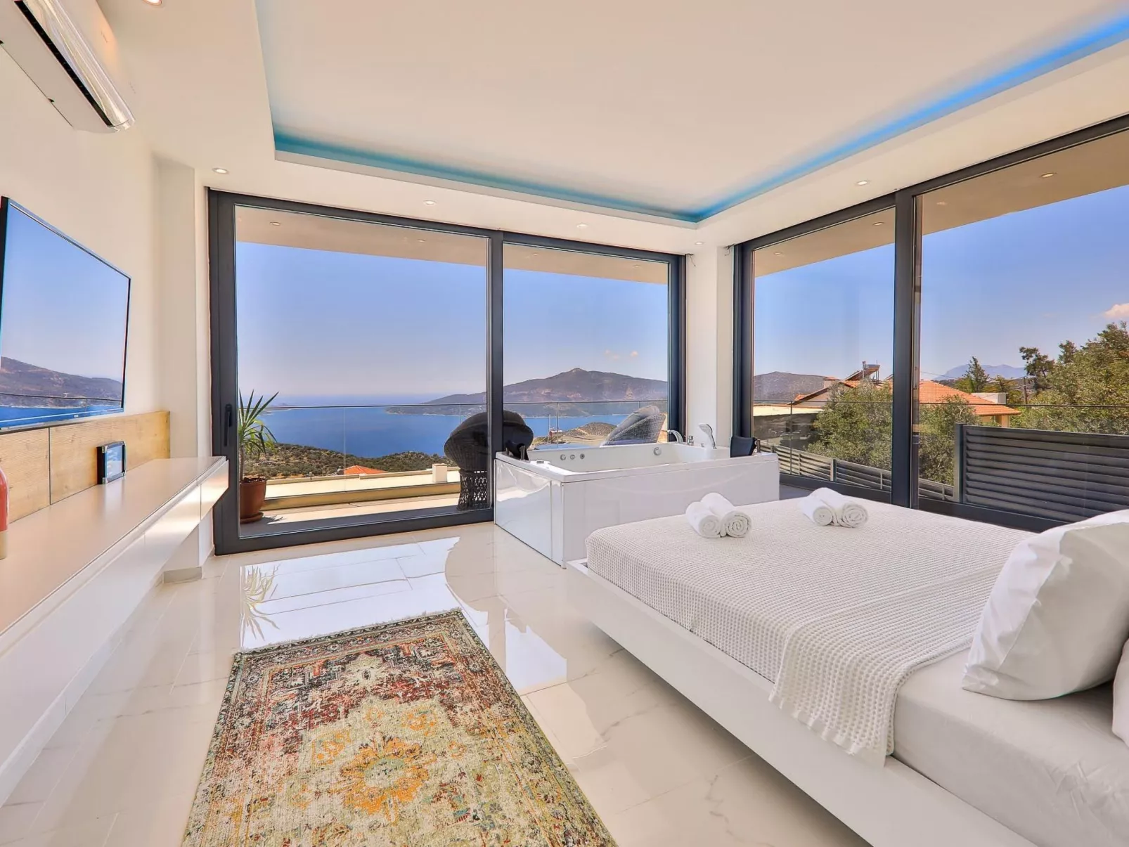 Villa Fiona-Image-tags.info